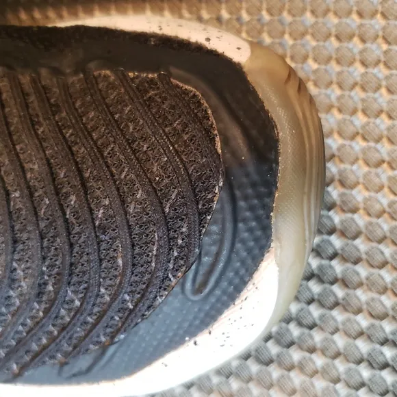 Jordan sneakers 6 (big boy) black and blue