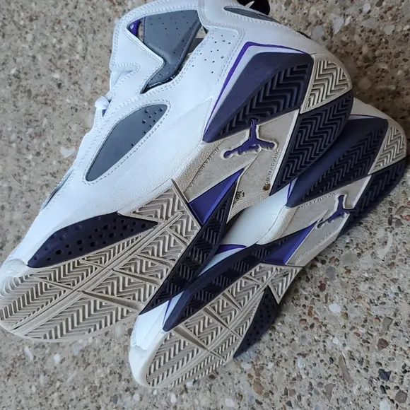 Jordan True Flight 2008 White Grey Purple Sneakers Youth 6 Michael Nike