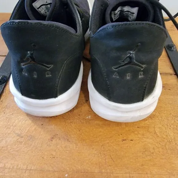 Jordan First Class sneakers size 7.5