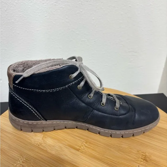 Josef Seibel Women's EU 39 US 8.5 Steffi 53 Lace Up Ankle Boot Ocean Blue