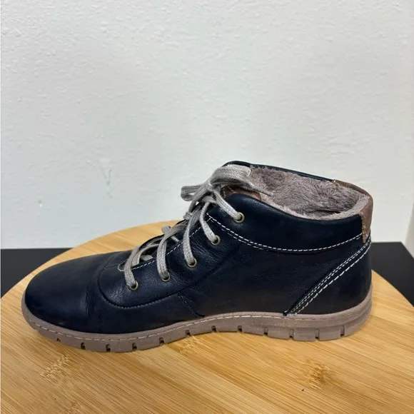 Josef Seibel Women's EU 39 US 8.5 Steffi 53 Lace Up Ankle Boot Ocean Blue