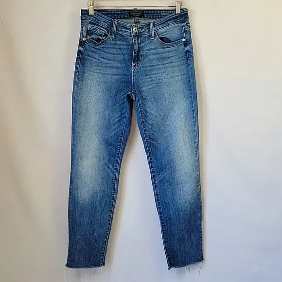 Judy Blue Boyfriend Fit Jeans Light Medium Wash Size 28