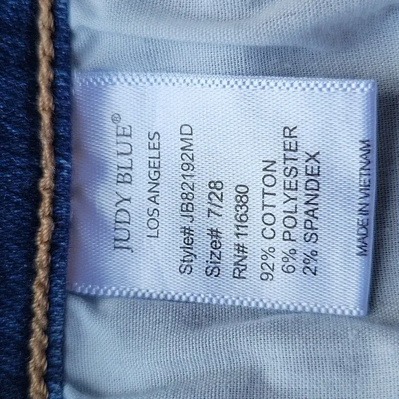 Judy Blue Boyfriend Fit Jeans Light Medium Wash Size 28