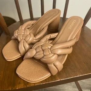 KAANAS Leather Heel Slides/Sandals  Rounded Heel Caramel size 8