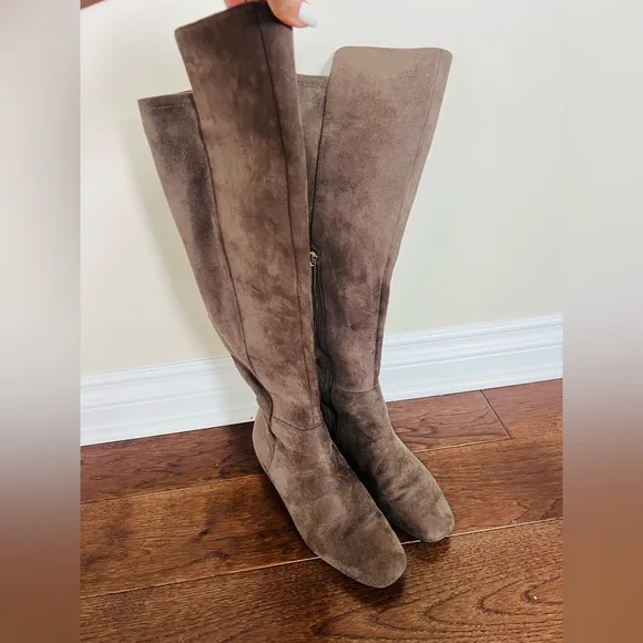 Karl Lagerfeld 8 Women's Suede Knee-High Boots