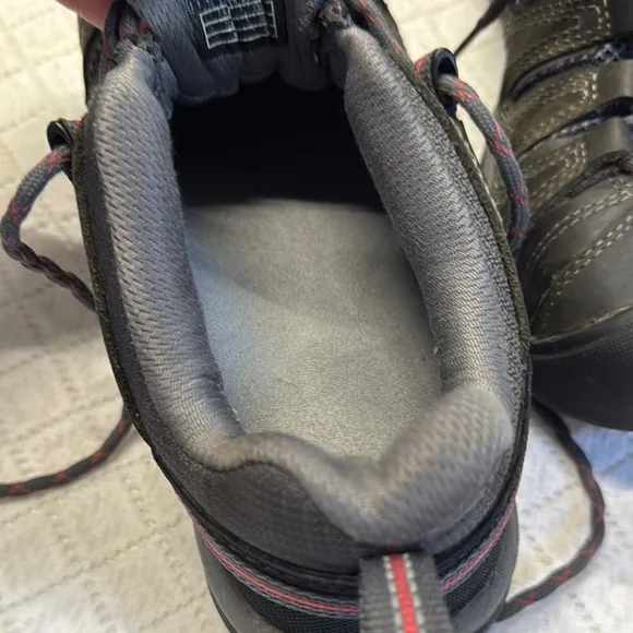 Keen Athletic Shoes Gray and Pink with Steel Toe &amp; Dr Scholls Inserts