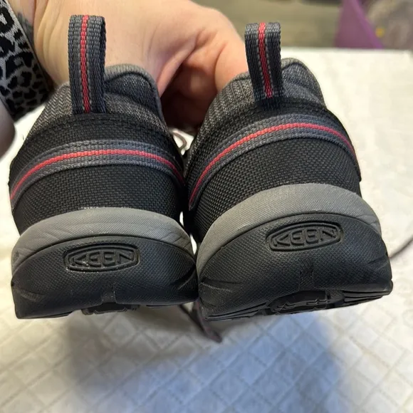 Keen Athletic Shoes Gray and Pink with Steel Toe &amp; Dr Scholls Inserts