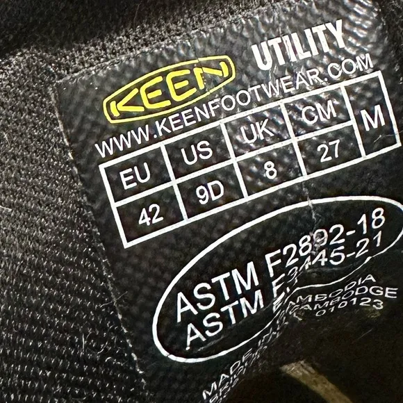 KEEN black work boots