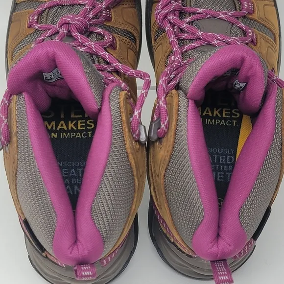 KEEN Circadia Vent Hiking Boots Womens Size 6.5 Waterproof Syrup Bosenberry New