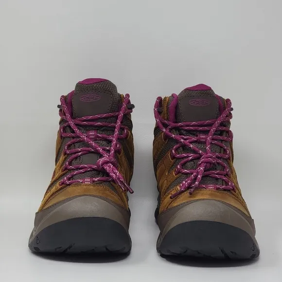 KEEN Circadia Vent Hiking Boots Womens Size 6.5 Waterproof Syrup Bosenberry New