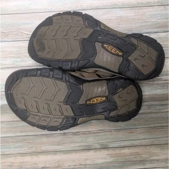 KEEN Newport Brown Hiking Shoes Men's Size 8 Outdoor Trail Low Work Safety Grip
