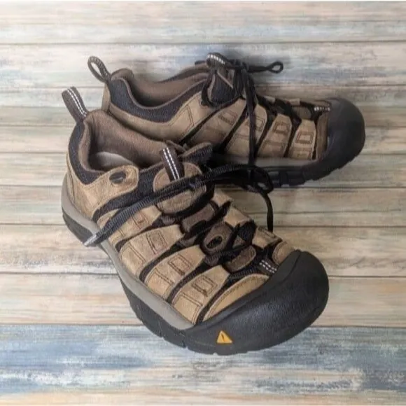 KEEN Newport Brown Hiking Shoes Men's Size 8 Outdoor Trail Low Work Safety Grip