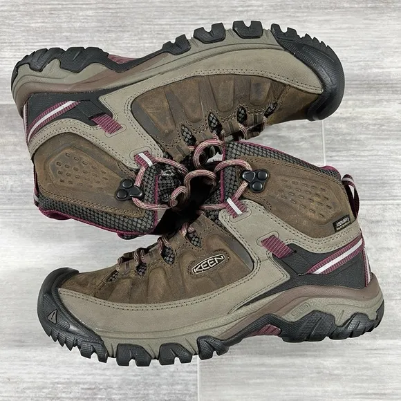Keen Targhee 3 Waterproof Round Toe Hiking  Womens 7.5 Brown Casual Boot 1018178