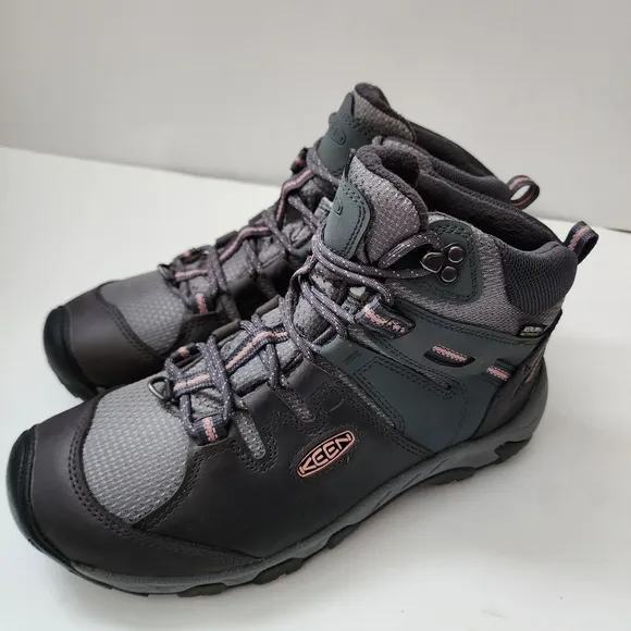 Keen Women’s Steens mid waterproof hiking boots Size 10
