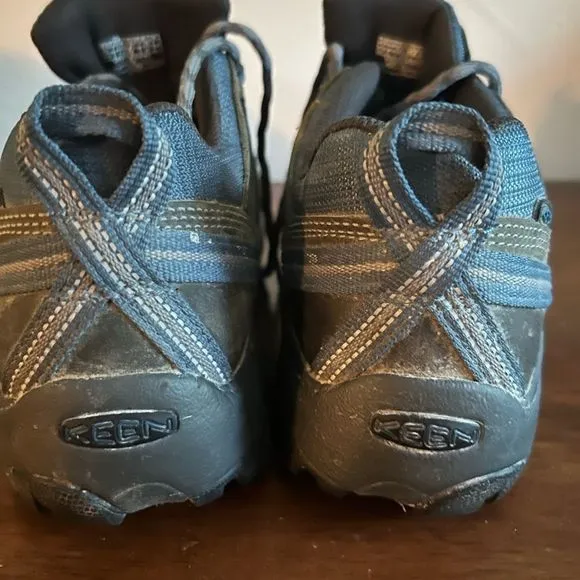 Keen Targhee II hiking boots