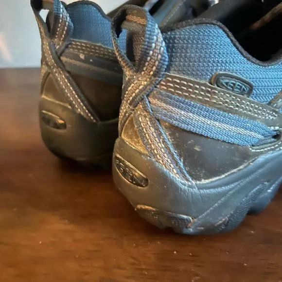 Keen Targhee II hiking boots