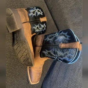 Kid's Black and Brown Ariat Boots