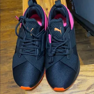 Kids sneakers