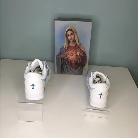 Kito Mother Mary - Tribus Sneakers -Size 9 - NIB