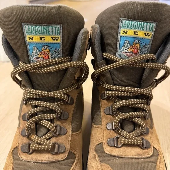 La Reginetta Italian Vintage Brown Hiking Boots. US women’s size 8.5 (EUR 39)