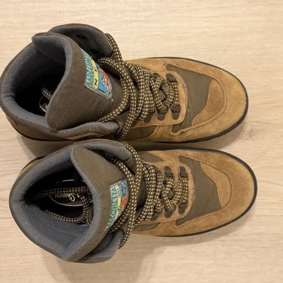 La Reginetta Italian Vintage Brown Hiking Boots. US women’s size 8.5 (EUR 39)
