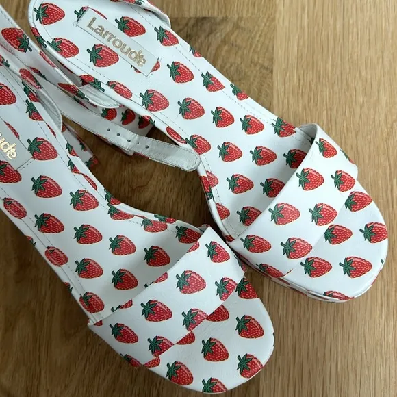 Larroude strawberry print white platform heels sandals 8.5