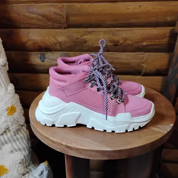 Last Women's Pink Sneakers