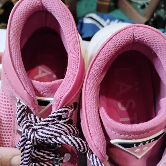 Last Women's Pink Sneakers