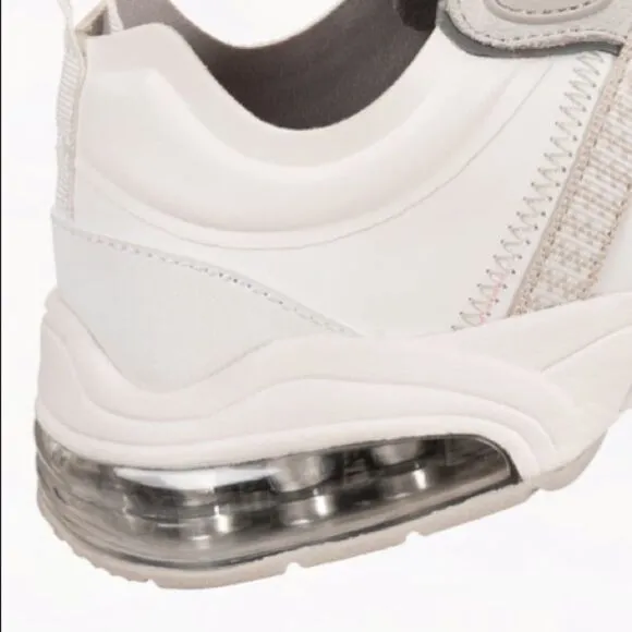 🎉last deal 🎉Zara white Sneakers