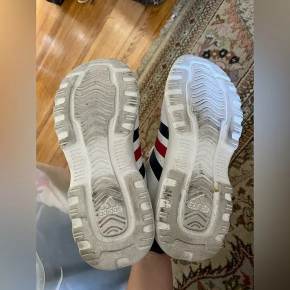 Lightly used: vintage adidas superstar collection sneakers