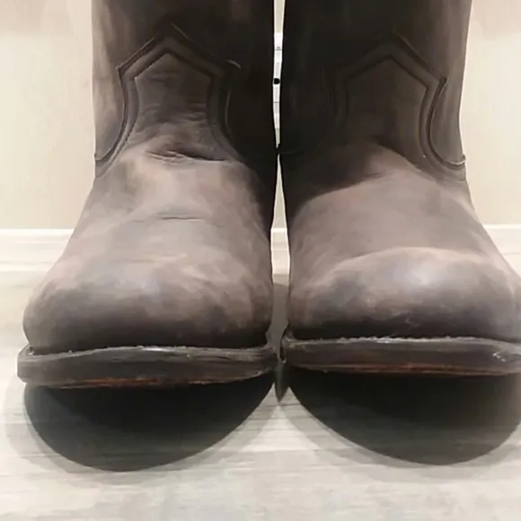 Like New Rebel Men Leather y2k Black Casual Cowboy Work Boots size 9.5