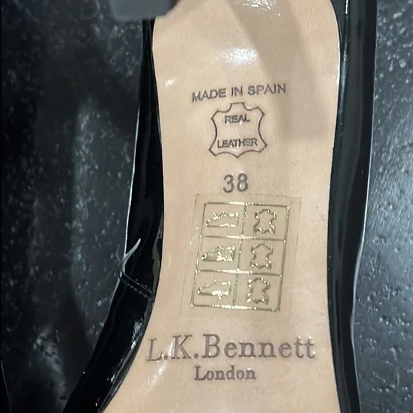 L.K. Bennett Stila Black Patent Courts Size 38/7