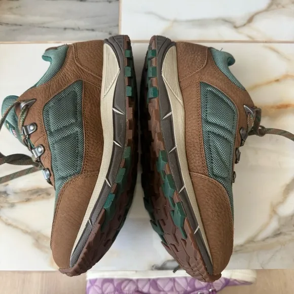 LL Bean Women’s Mountain Classic Ventilated Hiking Boots Camping Outdoors Size 8