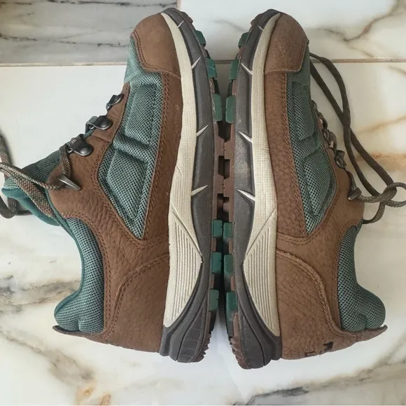 LL Bean Women’s Mountain Classic Ventilated Hiking Boots Camping Outdoors Size 8