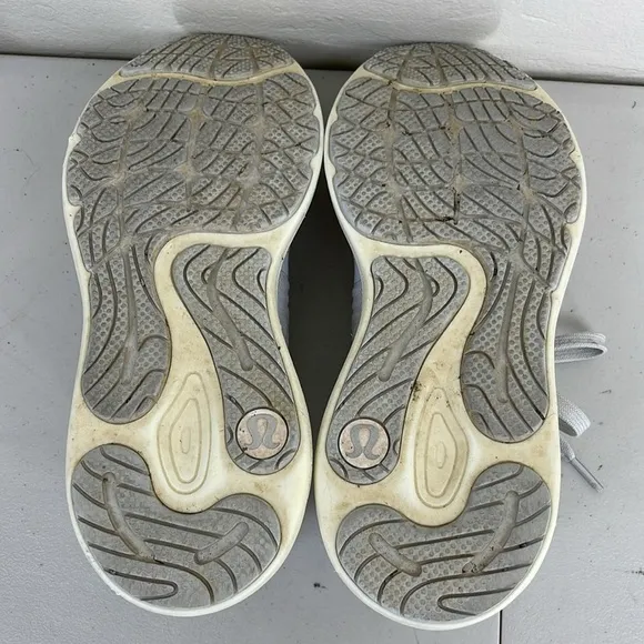 LULULEMON Blissfeel run 2 Women’s Running Shoes - Sz 9 Special Edition