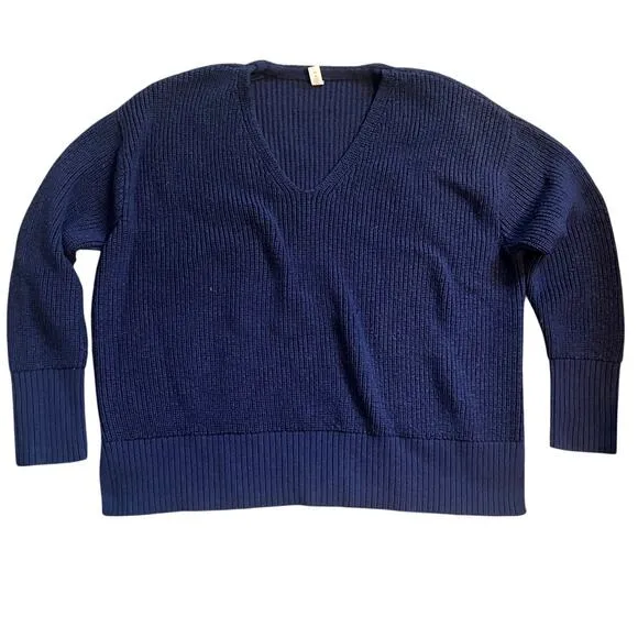 Lululemon merino wool blue v neck sweater size xl/xxl