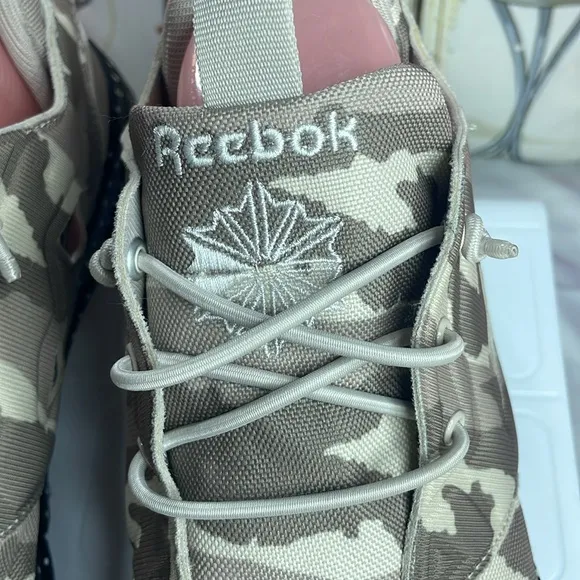 (M) Reebok Furylite Men's‎ Casual Running Shoes, Size 9.5