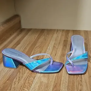 Madden Girl y2k Holographic Block Heel Sandals 9