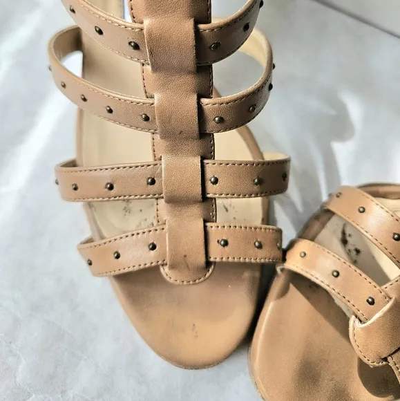 Manolo Blahnik Tan gladiator stud leather sandals