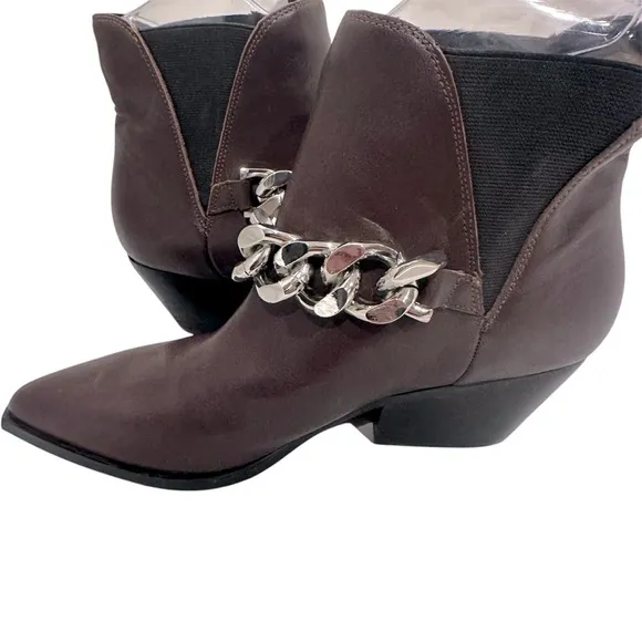 Marc Fisher LTD Mlhenley Women’s Western Chelsea Boots Curb Links Chains 9.5