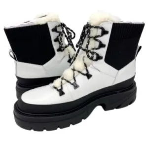 Marc Fisher Izuma Lugsole Leather Boots Size 9.5. New