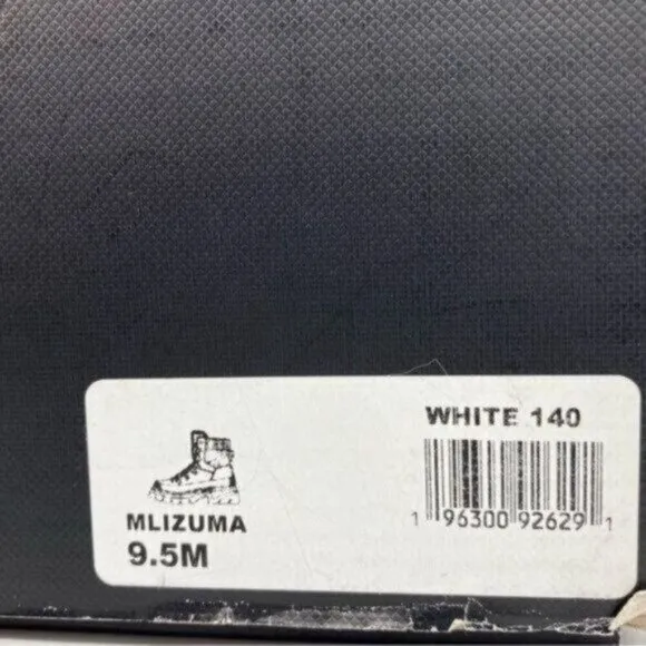 Marc Fisher Izuma Lugsole Leather Boots Size 9.5. New