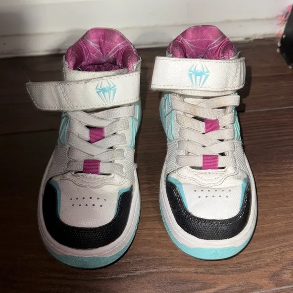 MARVEL SPIDEY GWEN SNEAKERS