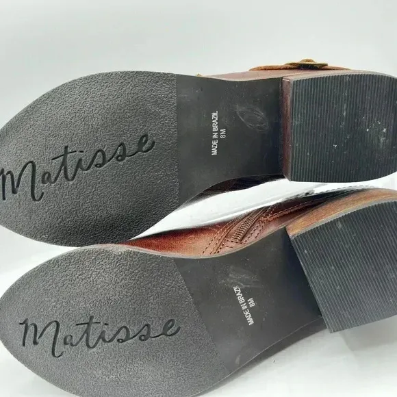 Matisse Kate Ankle Booties 8 M Womens Smooth Distressed Leather Buckle Strap Zip