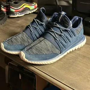 Men’s adidas Tubular Radial Size 10 Blue Black White