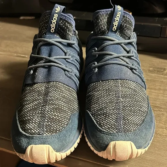 Men’s adidas Tubular Radial Size 10 Blue Black White