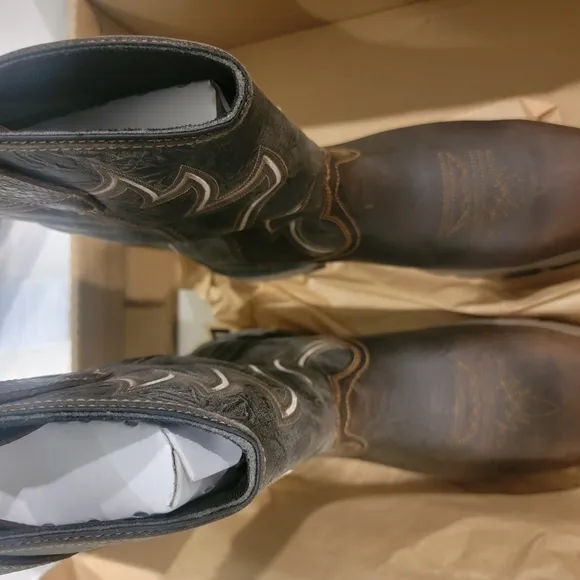 Men's Irish Setter Size 11.5 Wide New