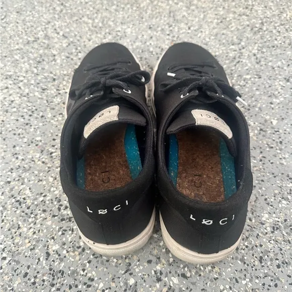 Men’s Loci black‎ sneakers - size 10.5