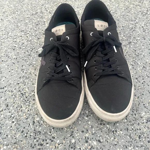 Men’s Loci black‎ sneakers - size 10.5