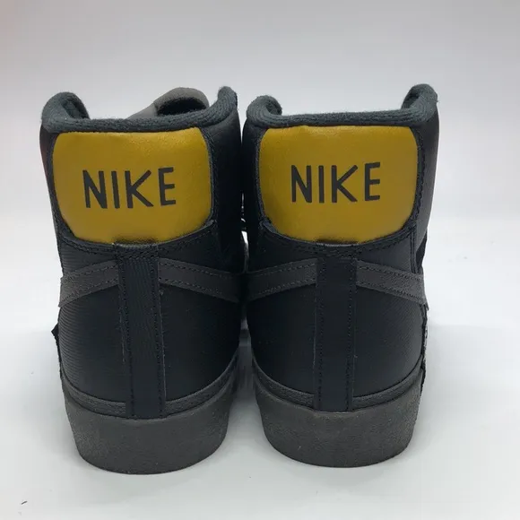 Mens Nike Blazer Mid Pro Club Black/White FB8891-001 Slightly Used Size 9